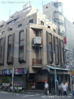 日新
