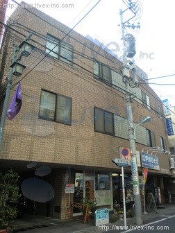 小松