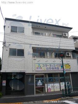 メゾンティーナ根津
