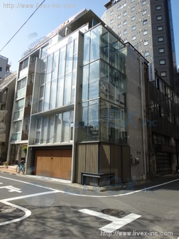 GLASS SQUARE