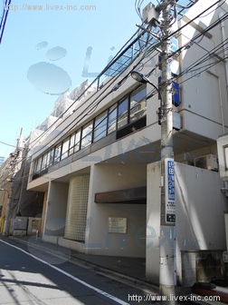 カールツァイス新宿別館