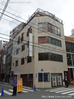 倉庫付事務所