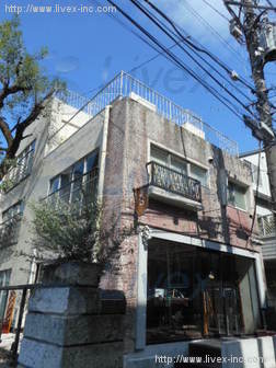 ラグラックス
