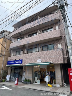 喜多見9丁目店舗