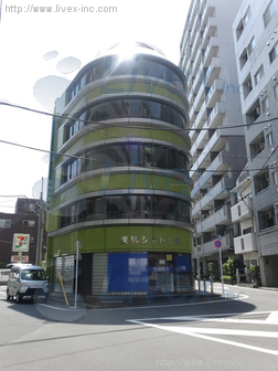 劇団東俳シャトル館