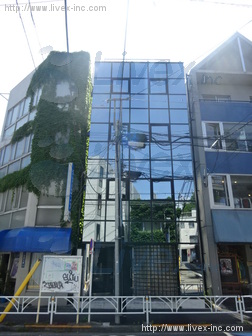 岩崎