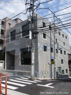 Zet MINAMIAOYAMA(ゼット ミナミアオアヤマ)