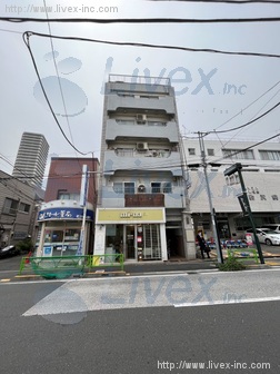 真中