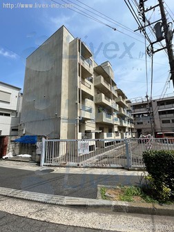 岩市荘