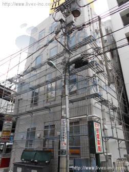 Fファースト