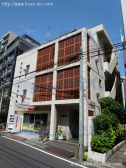 アルファ赤坂