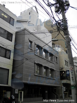 モワ