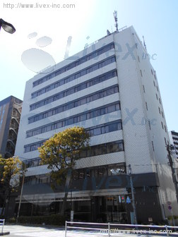 つる家