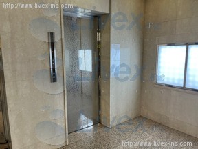 モンブルービル