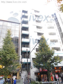 ストーク新宿井岡