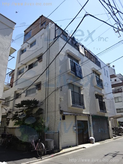山下