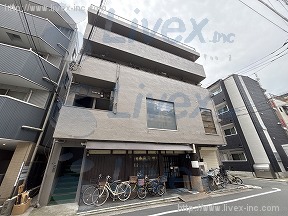 成田