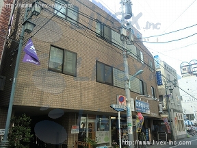 小松
