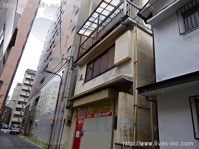 佐久間町4丁目ガレージ