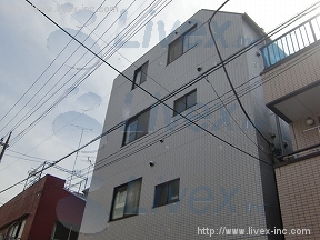 ルミエール逆井