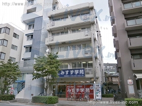 中村