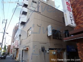 井上
