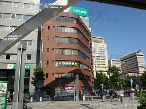 小川