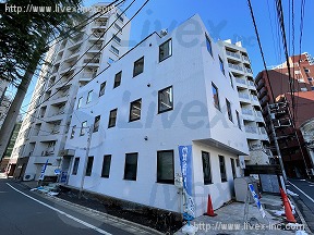 THE CORNER 池袋ビル