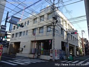 日本郵便輸送新小川町