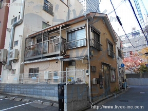 代々木2丁目貸家(三吉邸)