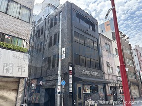 仲見世柳