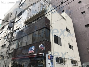 秋山