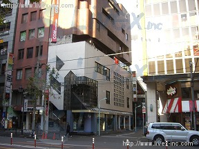 COM六本木