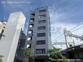 エリーゼ片岡