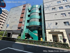 グリーン