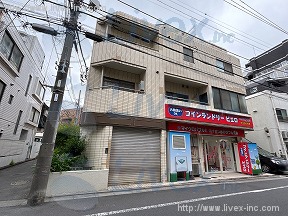 ドエル早坂
