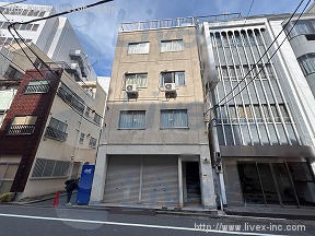 徳輝