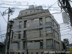 アケラ