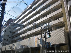 グローイン新宿御苑