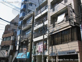 吉岡