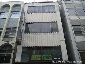 ホールザ町屋