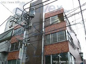 鈴木