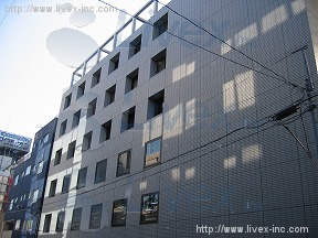 アールWEST