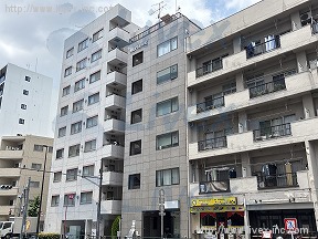 岩崎