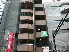 三上