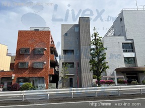 ワタナベ
