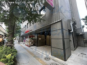 西新宿松屋ビル