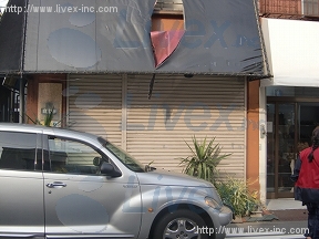 曳船住居付店舗