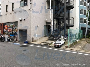 中屋