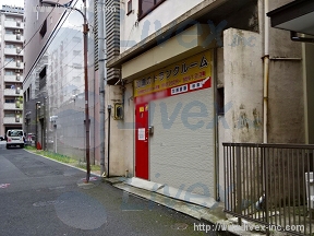 佐久間町4丁目ガレージ